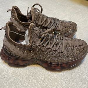 Very G sparkle tennis shoes!